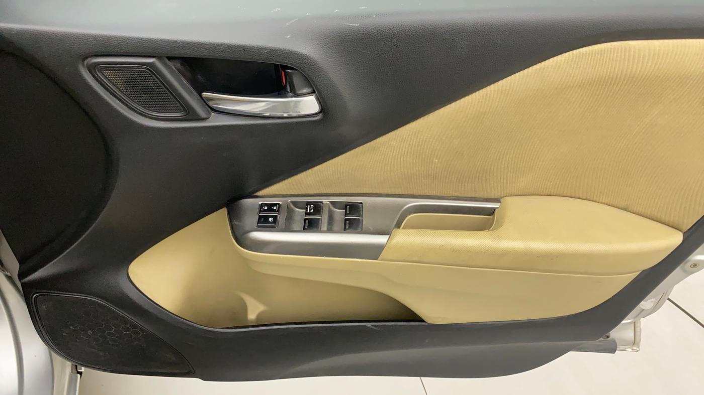 2014 Honda City 1.5L I-VTEC V MT, Petrol, Manual, 97,635 km, Driver Side Door Panels Control