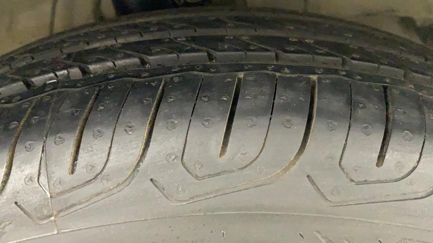 2014 Honda City 1.5L I-VTEC V MT, Petrol, Manual, 97,635 km, Right Front Tyre Tread