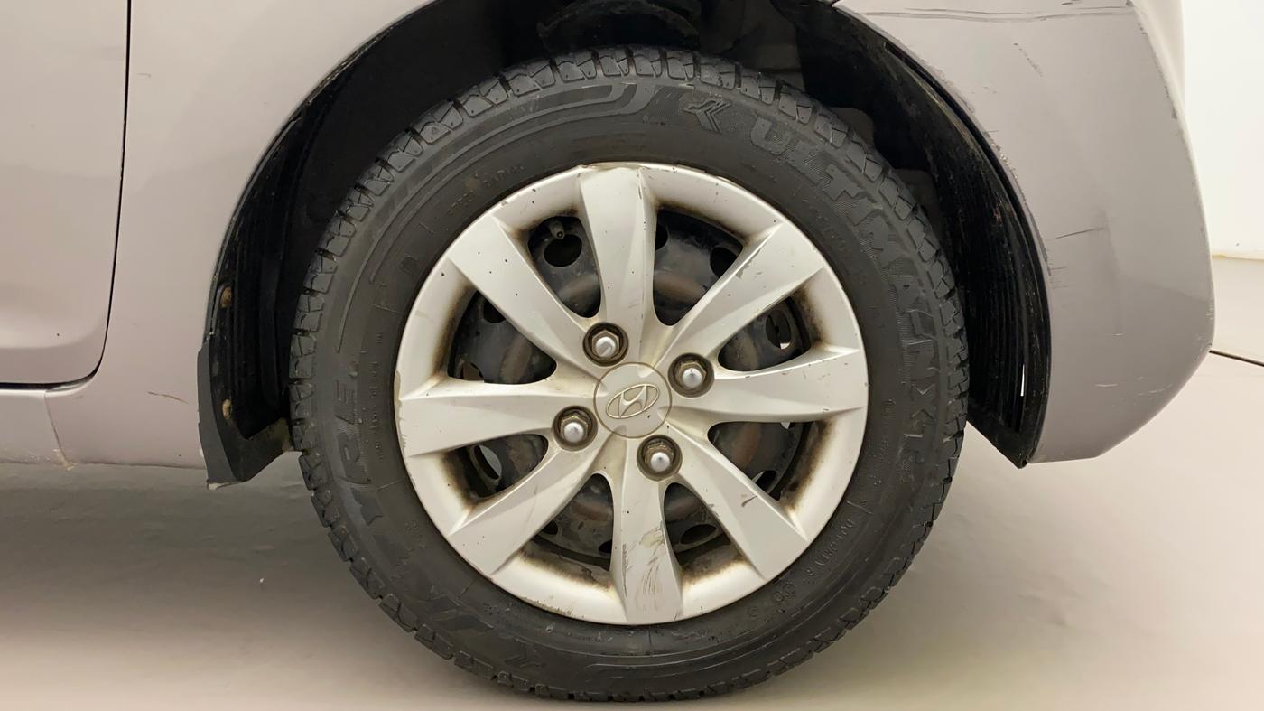 2013 Hyundai Eon MAGNA +, Petrol, Manual, 67,381 km, Right Front Wheel