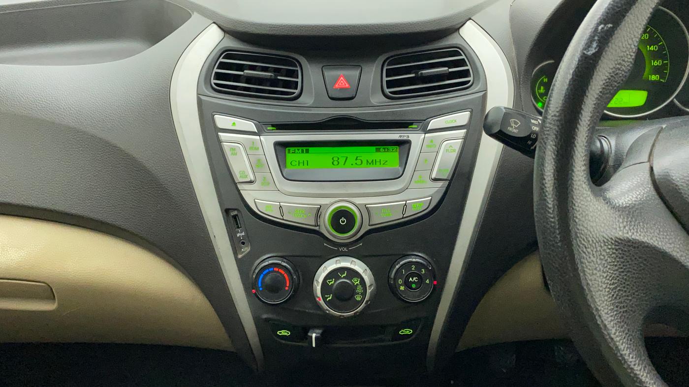 2013 Hyundai Eon MAGNA +, Petrol, Manual, 67,381 km, Air Conditioner