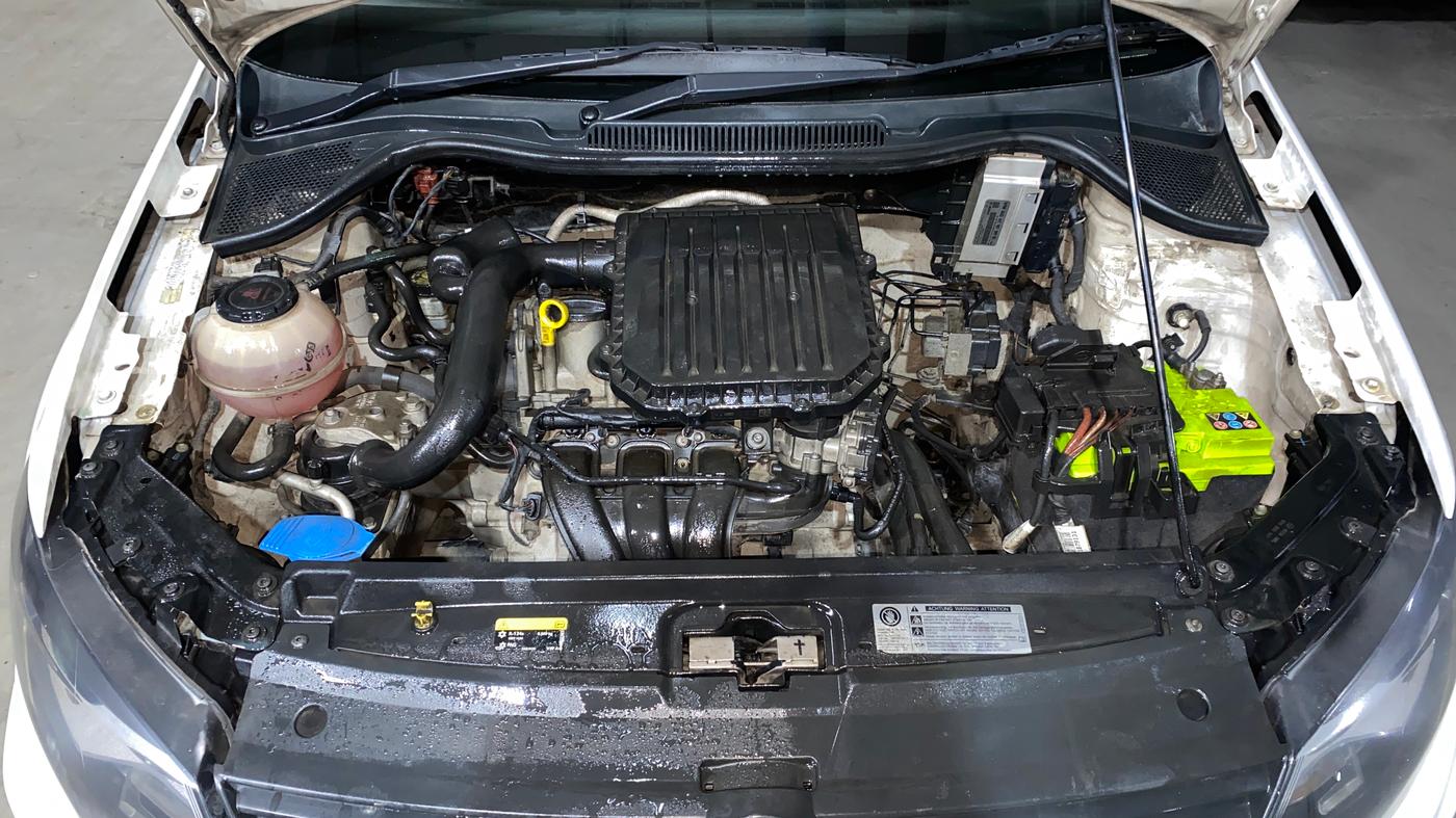 2018 Volkswagen Ameo COMFORTLINE 1.0L, Petrol, Manual, 76,093 km, Engine View