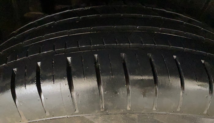 2023 Maruti Baleno SIGMA PETROL 1.2, Petrol, Manual, 28,848 km, Right Rear Tyre Tread