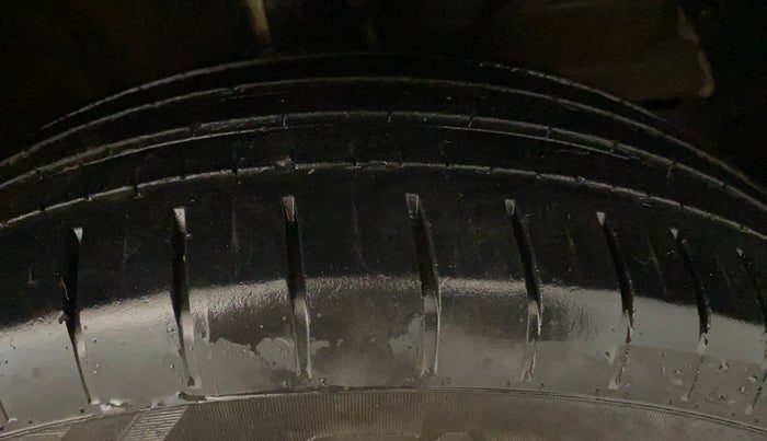 2023 Maruti Baleno SIGMA PETROL 1.2, Petrol, Manual, 28,848 km, Right Front Tyre Tread