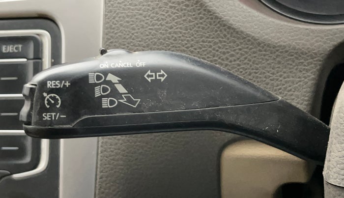 2015 Volkswagen Vento HIGHLINE 1.6 MPI, Petrol, Manual, 1,17,324 km, Adaptive Cruise Control