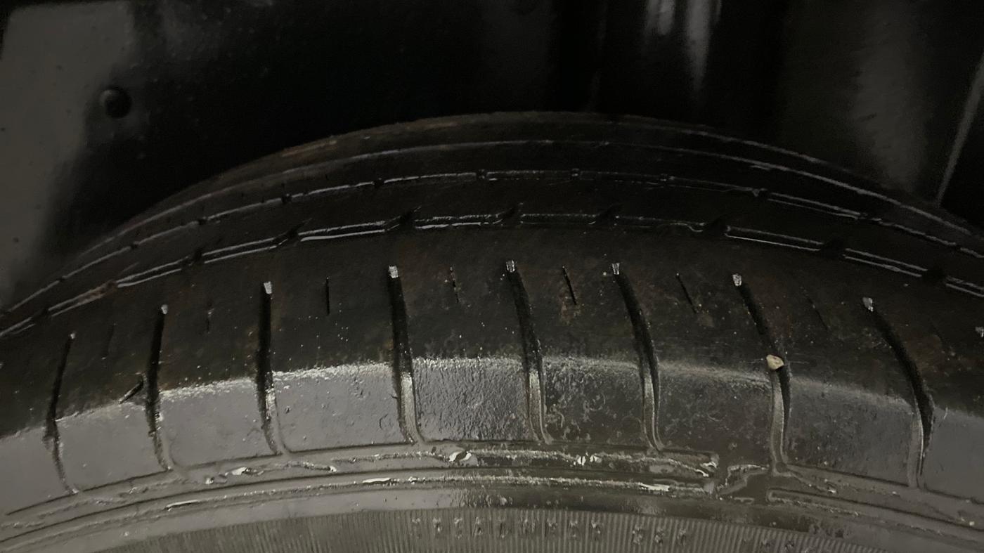 2019 MG HECTOR SUPER 1.5 PETROL, Petrol, Manual, 27,340 km, Left Rear Tyre Tread