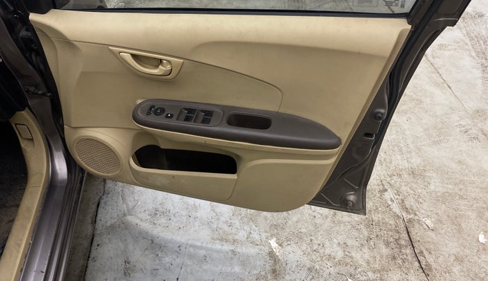 2013 Honda Brio S MT, Petrol, Manual, 75,537 km, Driver Side Door Panels Control