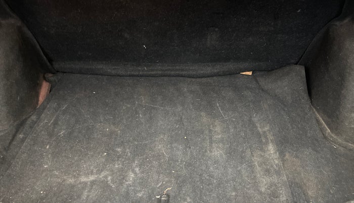 2015 Maruti Swift Dzire VXI, Petrol, Manual, 97,553 km, Boot Inside