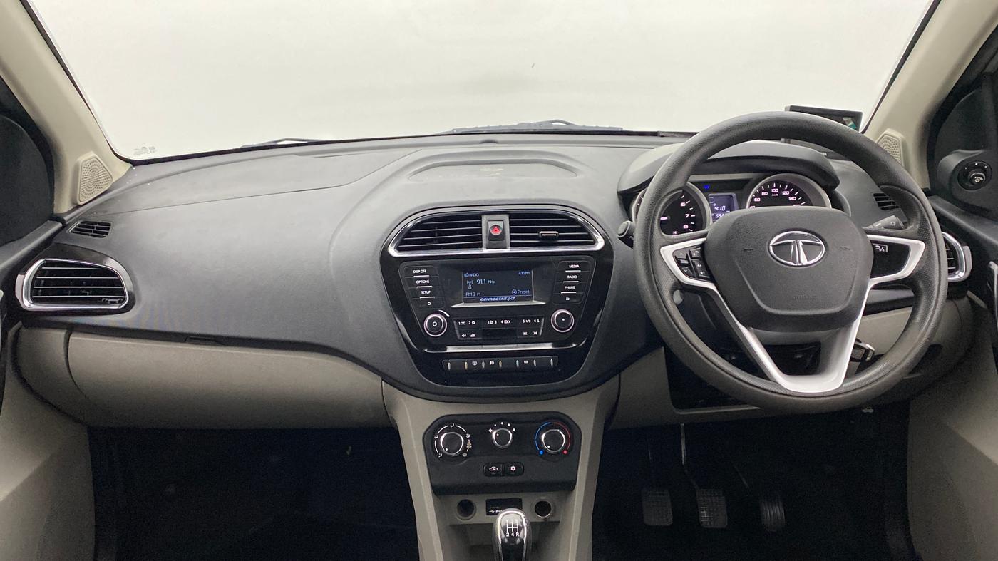 2016 Tata Tiago XZ 1.2 REVOTRON, Petrol, Manual, 59,480 km, Dashboard