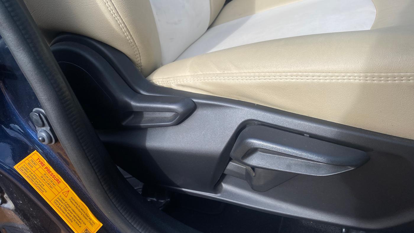 2024 Tata TIGOR XZ PETROL, Petrol, Manual, 7,311 km, Driver Side Adjustment Panel