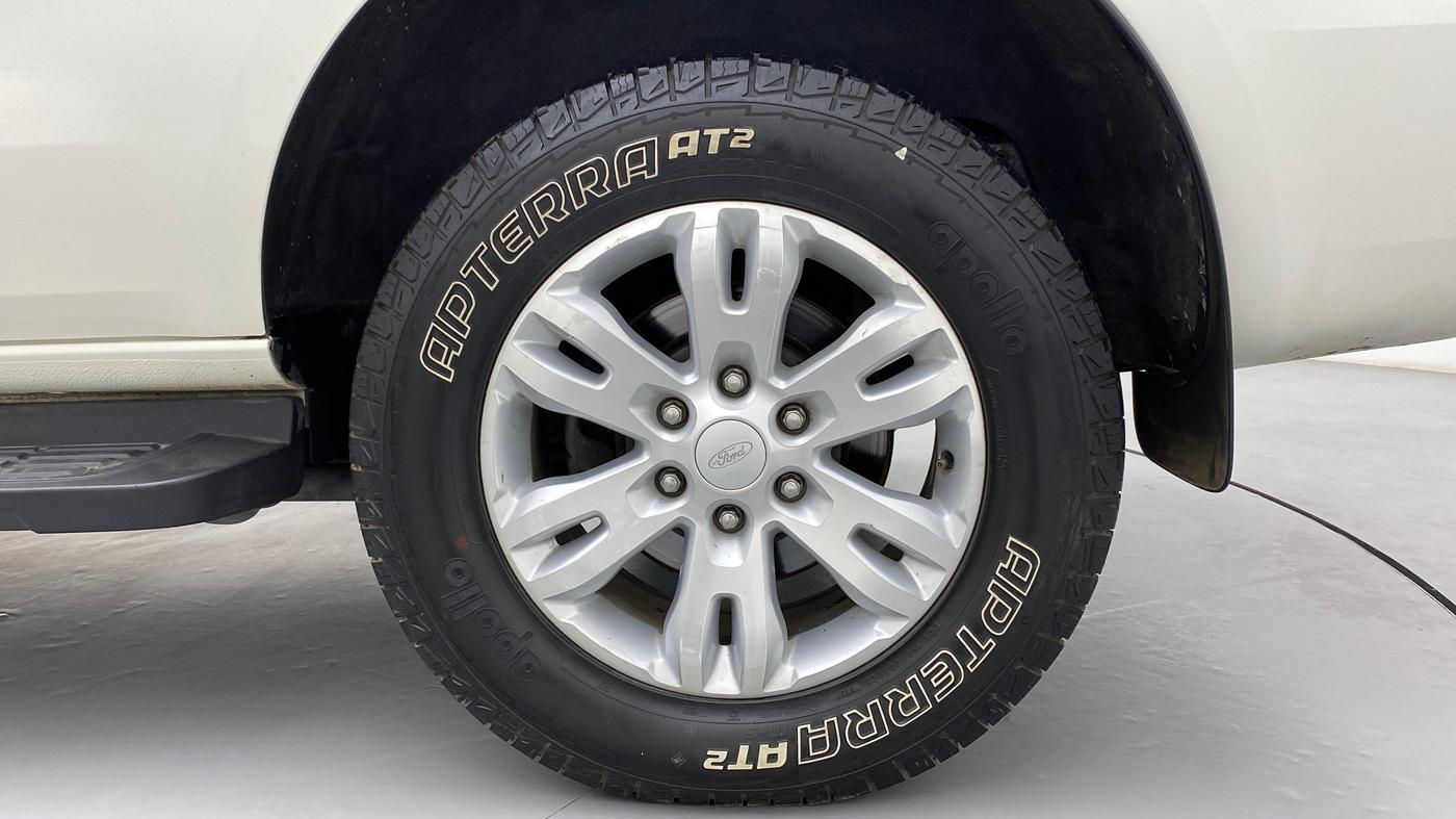 2017 Ford Endeavour 2.2l 4X2 AT Trend, Diesel, Automatic, 61,464 km, Left Rear Wheel