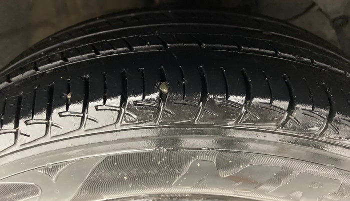 2019 Maruti Baleno DELTA 1.2 K12, Petrol, Manual, 34,010 km, Right Front Tyre Tread