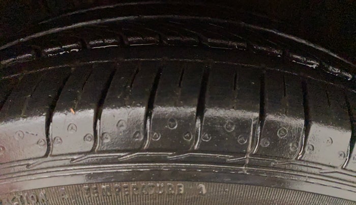 2016 Volkswagen Polo GT TSI AT, Petrol, Automatic, 44,124 km, Left Front Tyre Tread