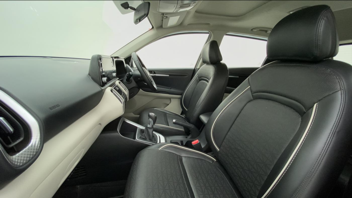 2020 KIA SONET HTX 1.0 IMT, Petrol, Manual, 15,057 km, Right Side Front Door Cabin