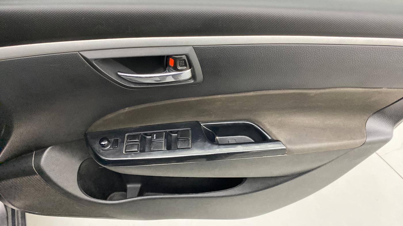 2016 Maruti Swift ZDI, Diesel, Manual, 85,265 km, Driver Side Door Panels Control