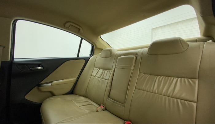 2016 Honda City V MT PETROL, Petrol, Manual, 79,088 km, Right Side Rear Door Cabin