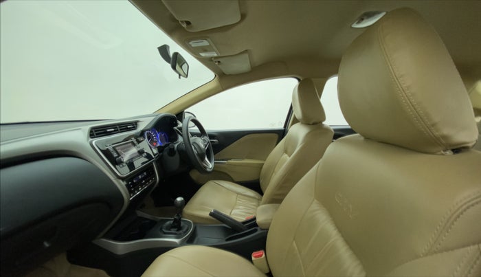 2016 Honda City V MT PETROL, Petrol, Manual, 79,088 km, Right Side Front Door Cabin
