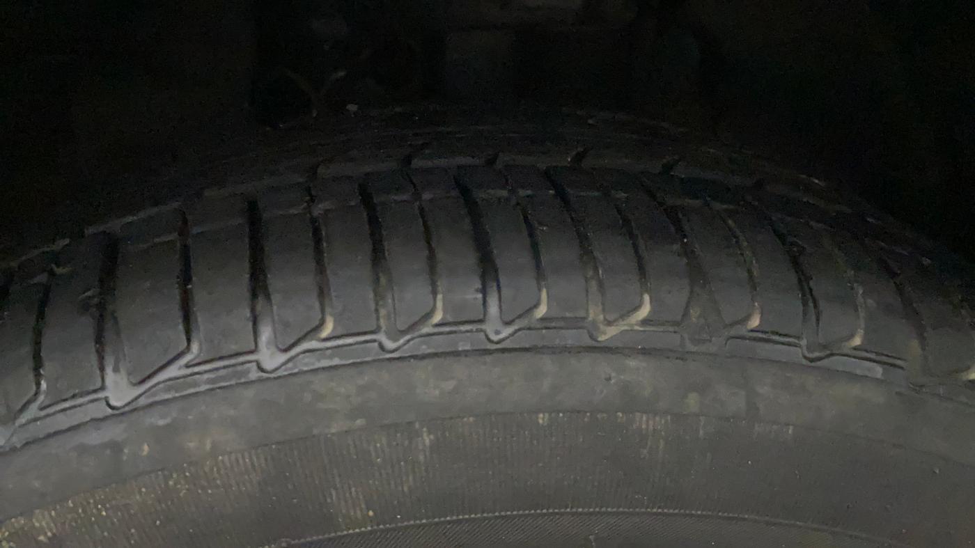 2022 Tata Tiago XZA PLUS PETROL, Petrol, Automatic, 31,642 km, Left Front Tyre Tread