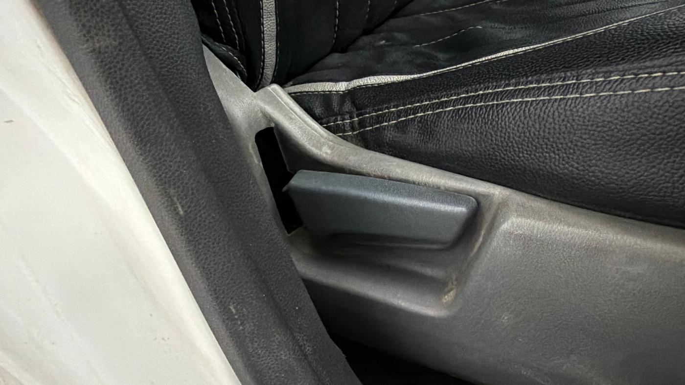 2016 Maruti Alto 800 LXI, CNG, Manual, 60,696 km, Driver Side Adjustment Panel