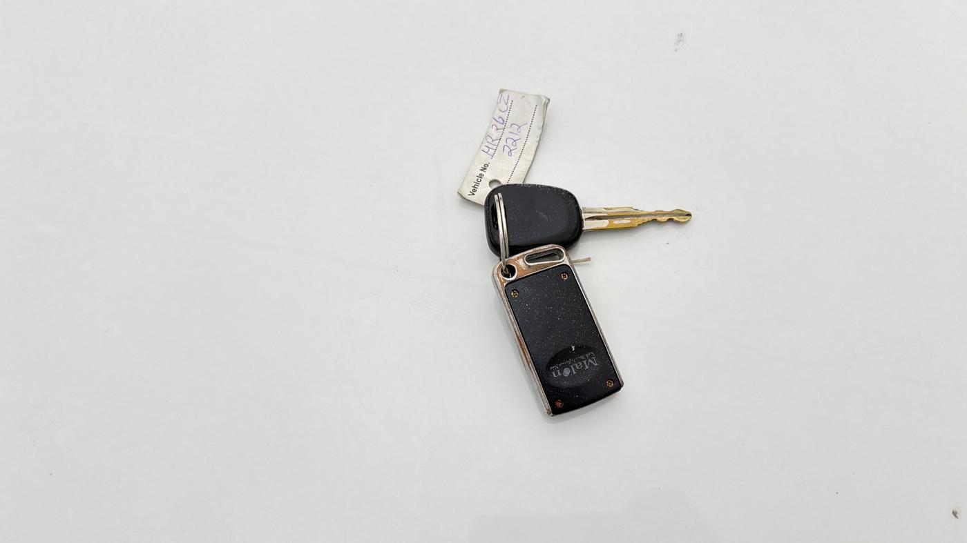 2016 Maruti Alto 800 LXI, CNG, Manual, 60,696 km, Key Close Up