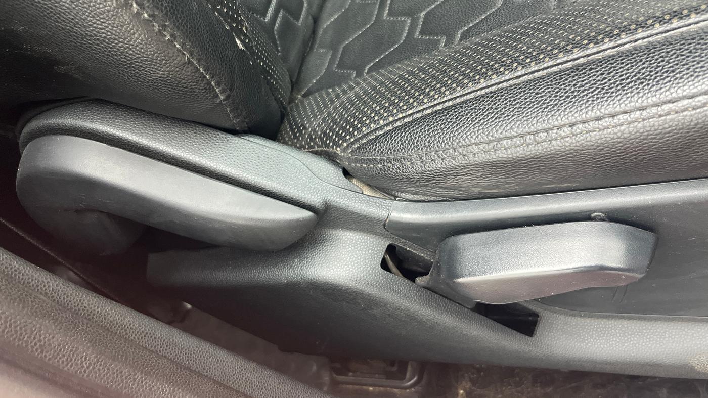 2020 Ford Ecosport TITANIUM 1.5L DIESEL, Diesel, Manual, 69,963 km, Driver Side Adjustment Panel
