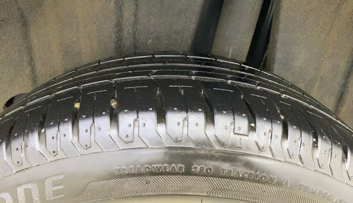 2022 Maruti Baleno ALPHA 1.2 AGS, Petrol, Automatic, 25,298 km, Left Rear Tyre Tread