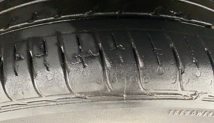 2020 Hyundai AURA SX PLUS 1.2 AMT, Petrol, Automatic, 27,743 km, Left Rear Tyre Tread