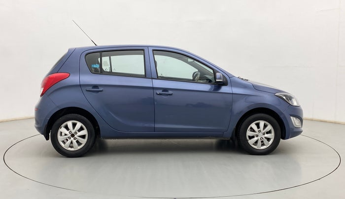 2014 Hyundai i20 SPORTZ 1.2, Petrol, Manual, 42,314 km, Right Side View