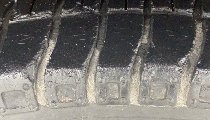 2015 Maruti Alto 800 VXI, Petrol, Manual, 20,804 km, Left Front Tyre Tread