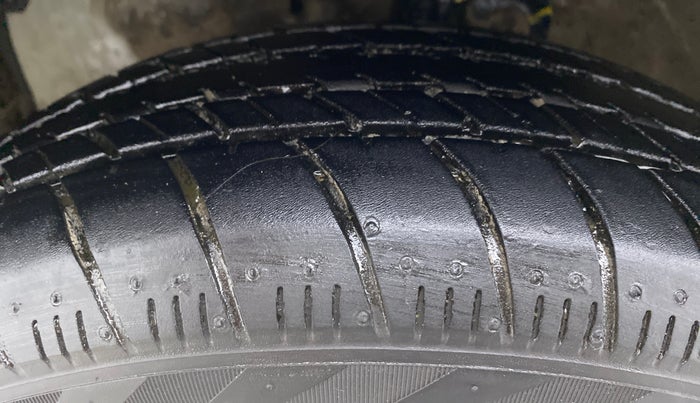 2020 Maruti Celerio VXI CNG, CNG, Manual, 25,295 km, Left Front Tyre Tread