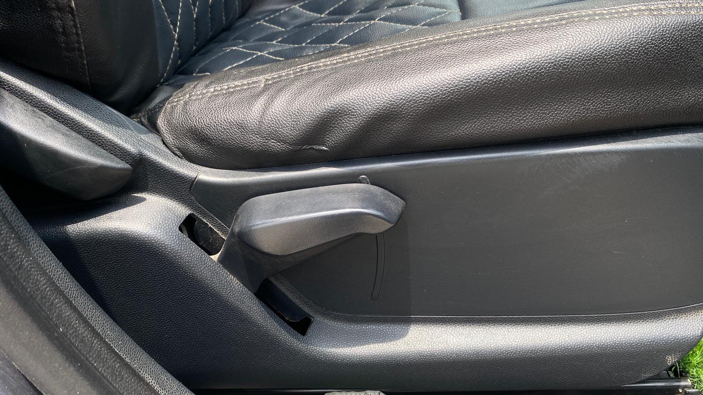 2019 Ford Ecosport TITANIUM 1.5L DIESEL, Diesel, Manual, 88,384 km, Driver Side Adjustment Panel