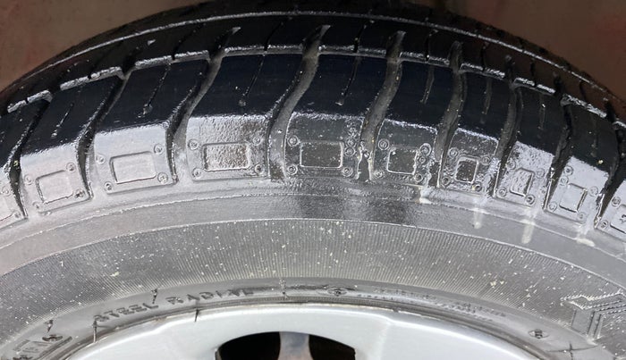 2017 Maruti Alto 800 VXI, Petrol, Manual, 17,154 km, Left Front Tyre Tread