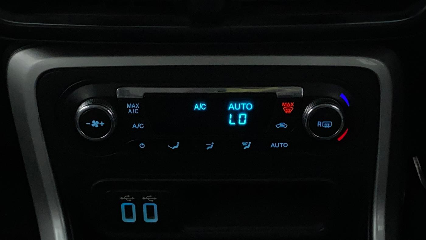 2018 Ford Ecosport TITANIUM 1.5L DIESEL, Diesel, Manual, 43,117 km, Automatic Climate Control