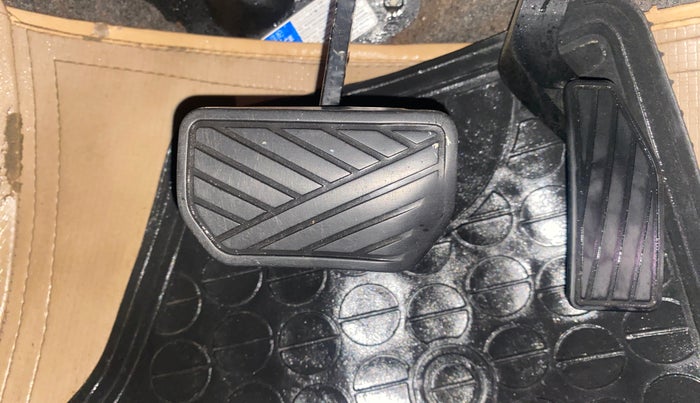 2017 Maruti Celerio ZXI AMT (O), Petrol, Automatic, 1,06,086 km, Pedals