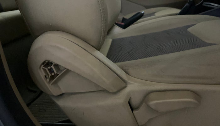 2017 Ford Figo Aspire TITANIUM 1.2 PETROL, Petrol, Manual, 59,222 km, Driver Side Adjustment Panel