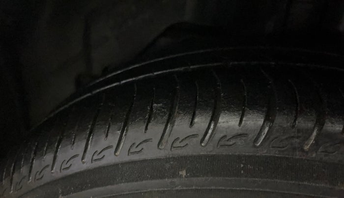 2017 Ford Figo Aspire TITANIUM 1.2 PETROL, Petrol, Manual, 59,222 km, Left Rear Tyre Tread