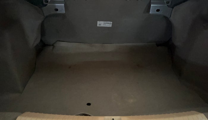 2017 Ford Figo Aspire TITANIUM 1.2 PETROL, Petrol, Manual, 59,222 km, Boot Inside