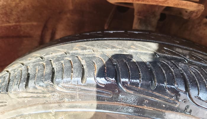 2016 Maruti Ritz VXI, Petrol, Manual, 88,588 km, Right Front Tyre Tread