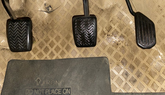 2014 Toyota Etios V, Petrol, Manual, 48,231 km, Pedals