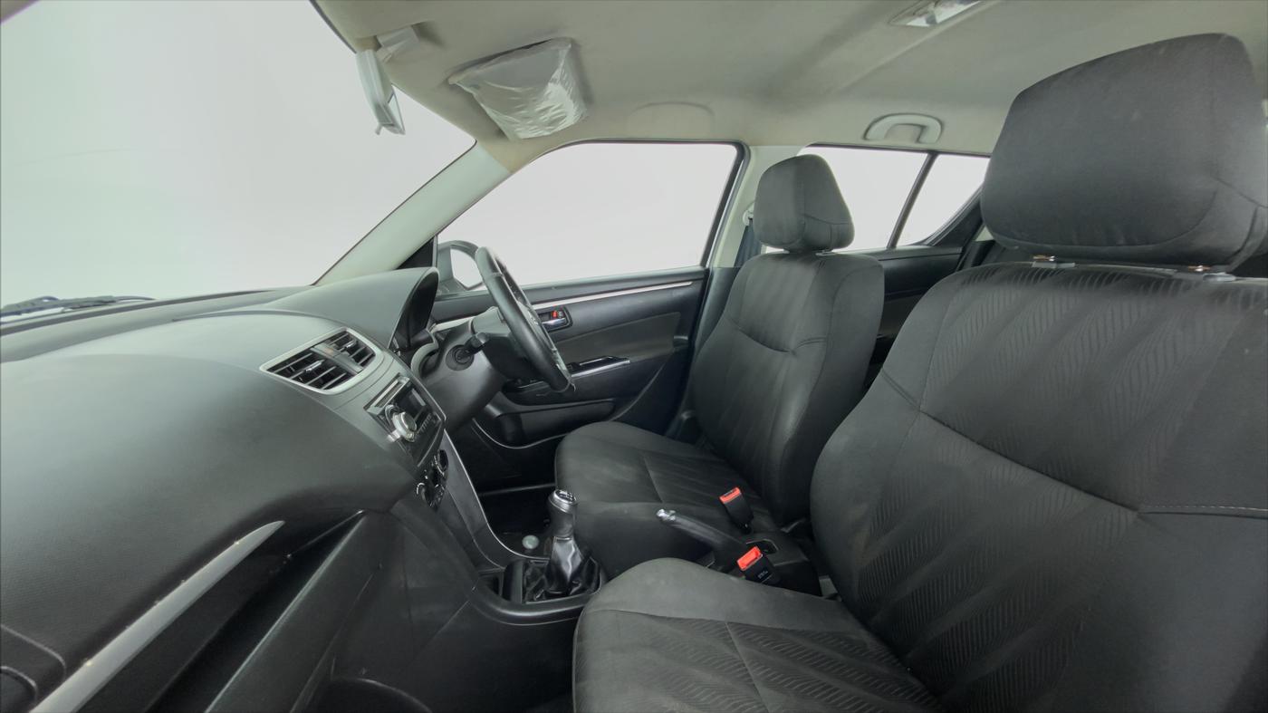 2014 Maruti Swift VXI D, Petrol, Manual, 35,206 km, Right Side Front Door Cabin