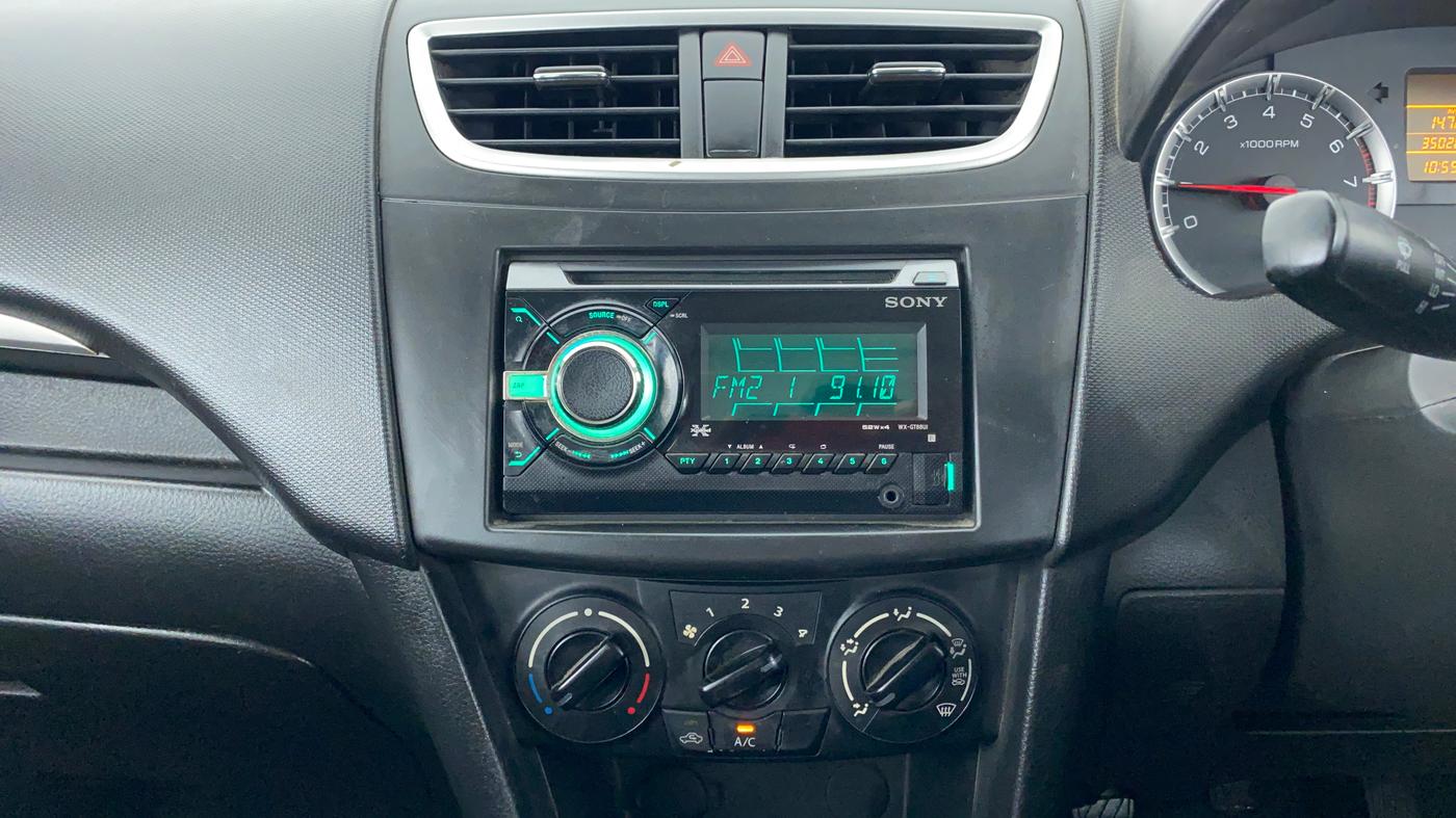 2014 Maruti Swift VXI D, Petrol, Manual, 35,206 km, Air Conditioner