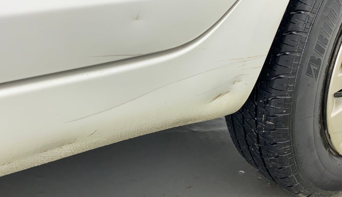 2014 Maruti Swift VXI D, Petrol, Manual, 35,206 km, Left running board - Slightly dented