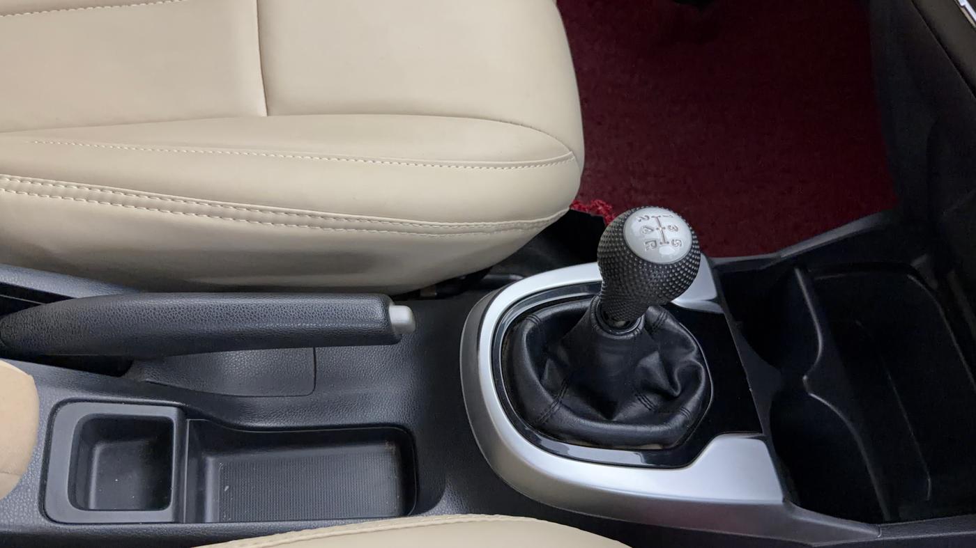 2020 Honda Jazz 1.2L I-VTEC V, Petrol, Manual, 56,793 km, Gear Lever