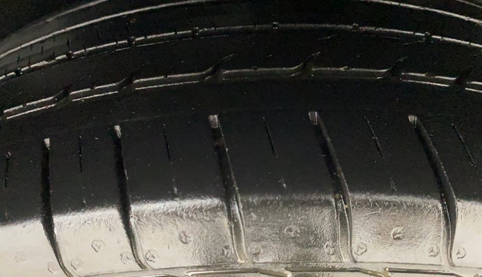 2020 MG HECTOR SHARP HYBRID 1.5 PETROL, Petrol, Manual, 32,706 km, Left Rear Tyre Tread