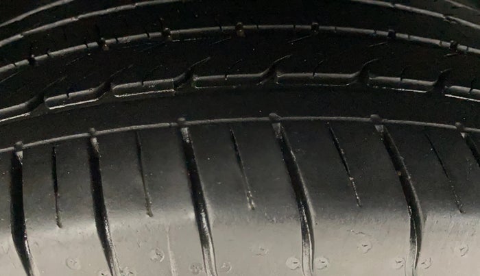 2020 MG HECTOR SHARP HYBRID 1.5 PETROL, Petrol, Manual, 32,706 km, Right Rear Tyre Tread