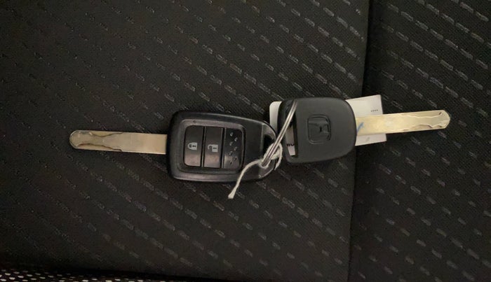 2018 Honda WR-V 1.2L I-VTEC VX MT, Petrol, Manual, 12,006 km, Key Close Up