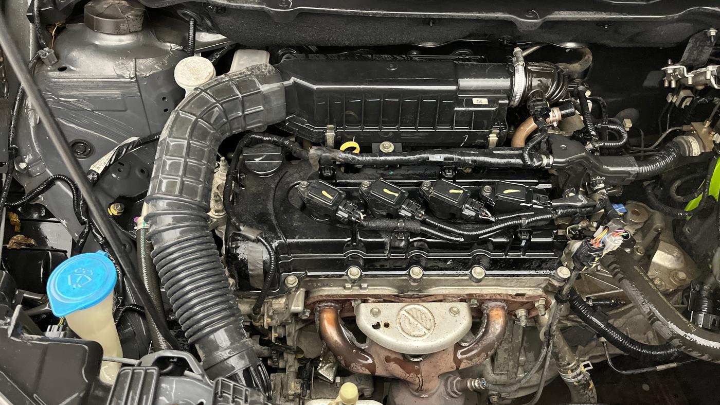 2020 Maruti XL6 ZETA MT, Petrol, Manual, 71,975 km, Engine View - Right