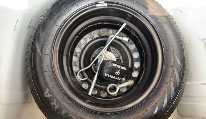 2017 Honda Brio VX MT, Petrol, Manual, 1,01,621 km, Spare Tyre