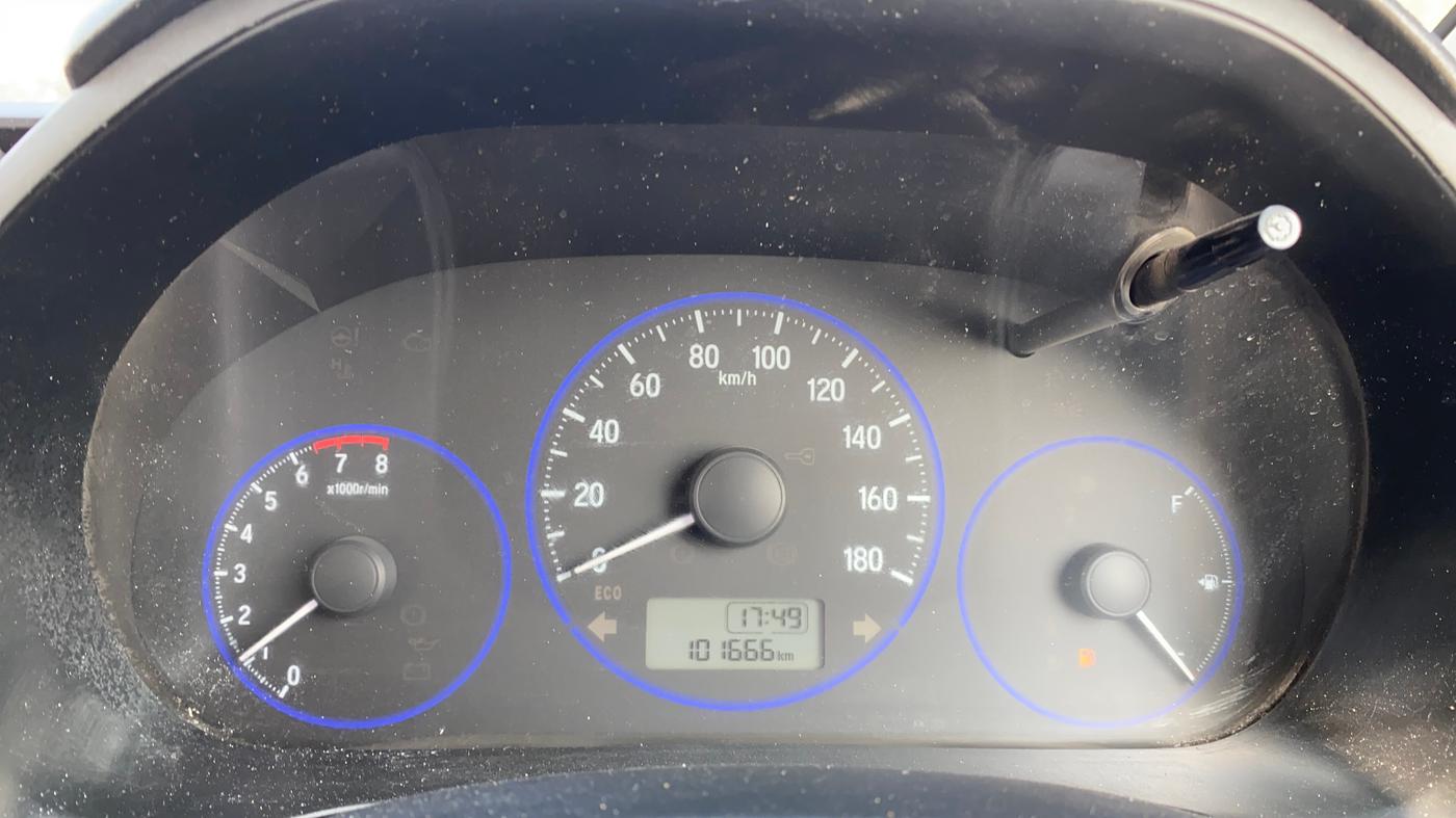 2017 Honda Brio VX MT, Petrol, Manual, 1,01,621 km, Odometer Image