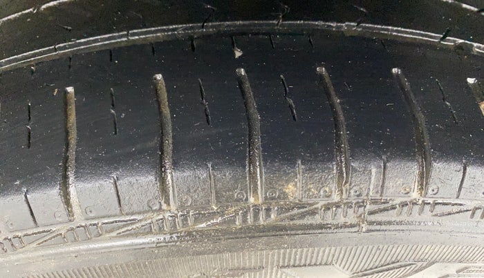 2016 Hyundai Grand i10 SPORTZ 1.2 KAPPA VTVT, Petrol, Manual, 92,397 km, Left Rear Tyre Tread