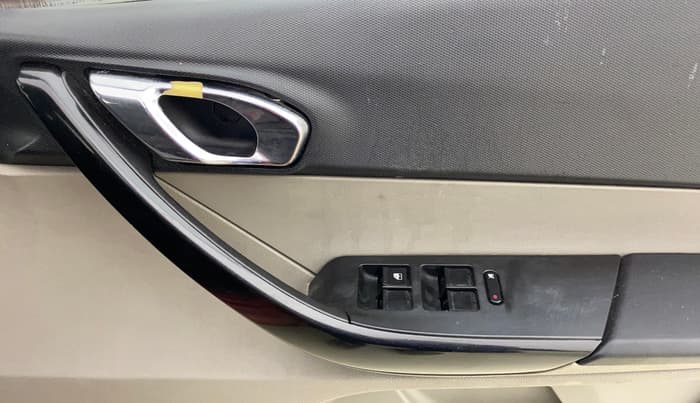 2017 Tata Tiago XZ PETROL, Petrol, Manual, 1,04,497 km, Driver Side Door Panels Control